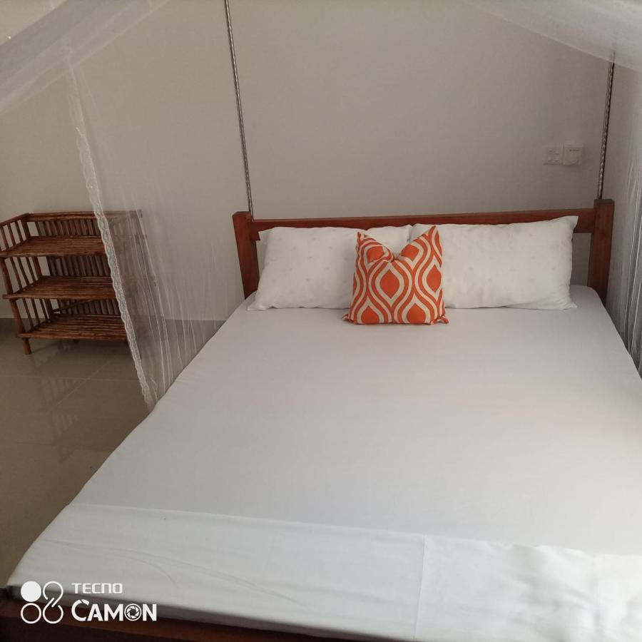 6 Park Retreat Hotel Mombasa Exterior photo