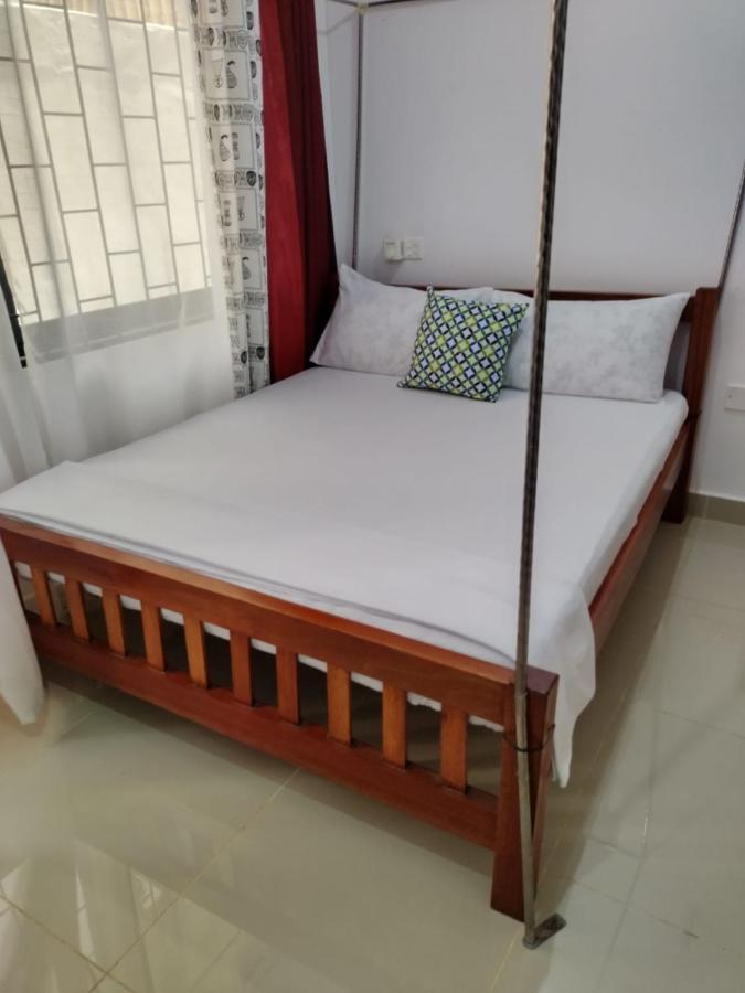 6 Park Retreat Hotel Mombasa Exterior photo