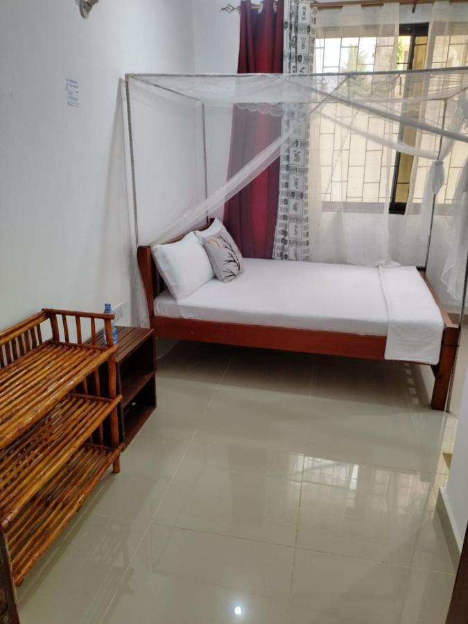 6 Park Retreat Hotel Mombasa Exterior photo