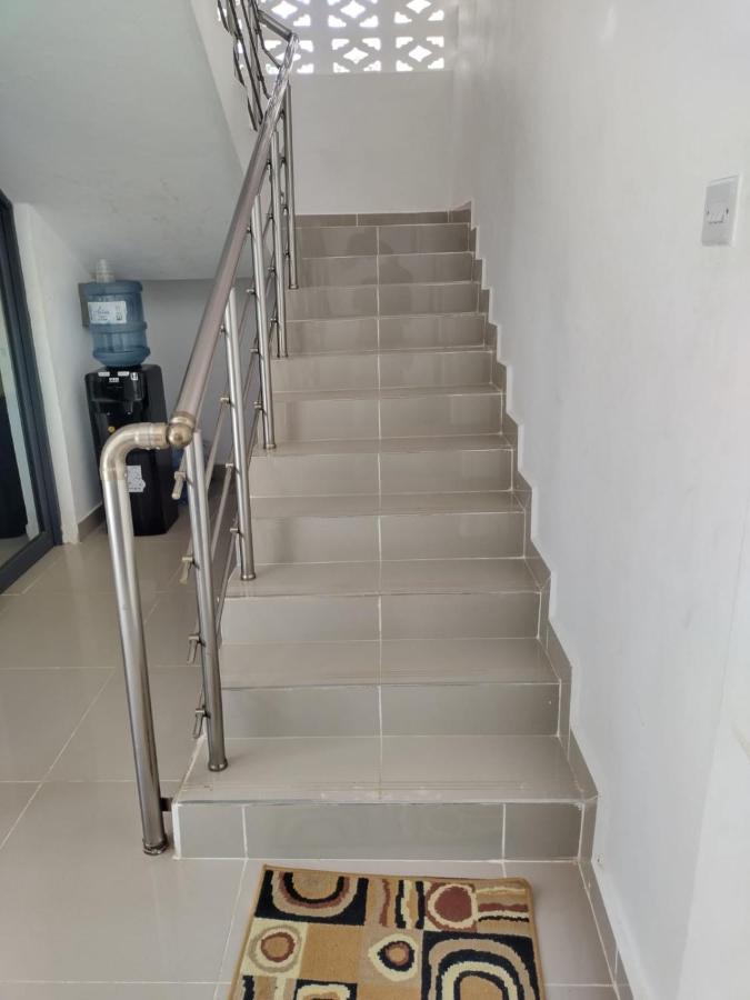 6 Park Retreat Hotel Mombasa Exterior photo