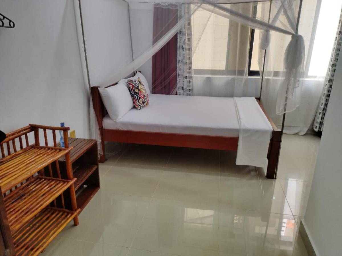6 Park Retreat Hotel Mombasa Exterior photo