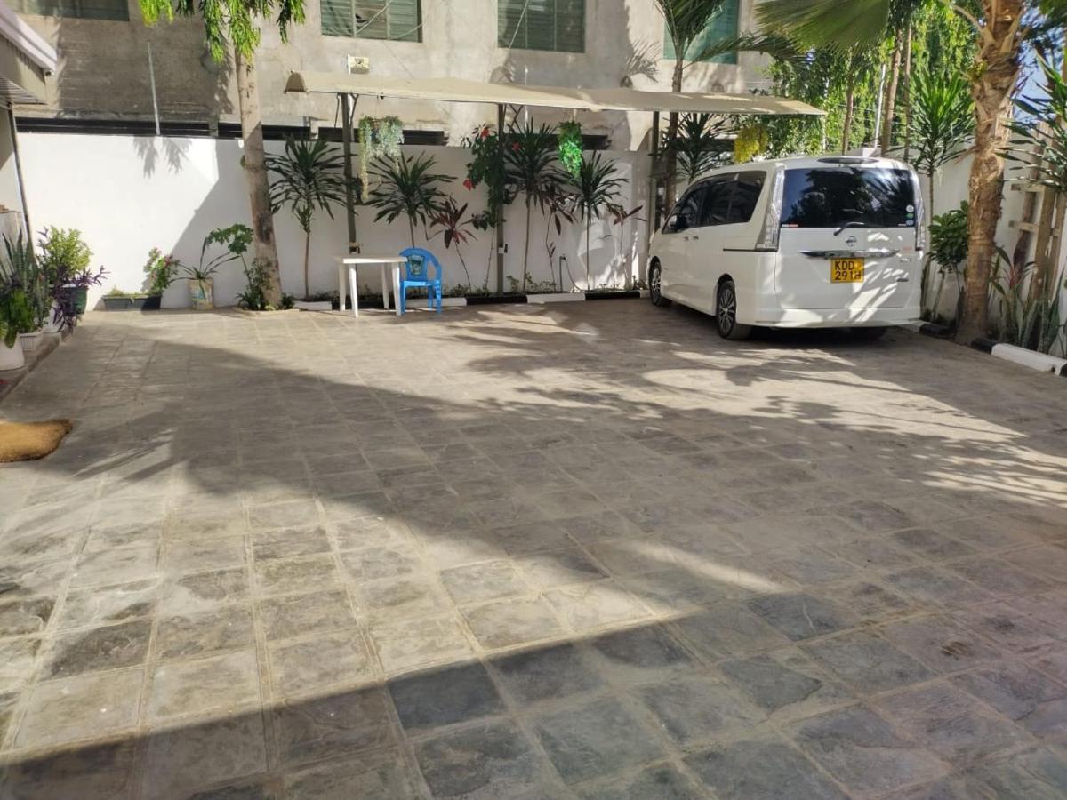 6 Park Retreat Hotel Mombasa Exterior photo