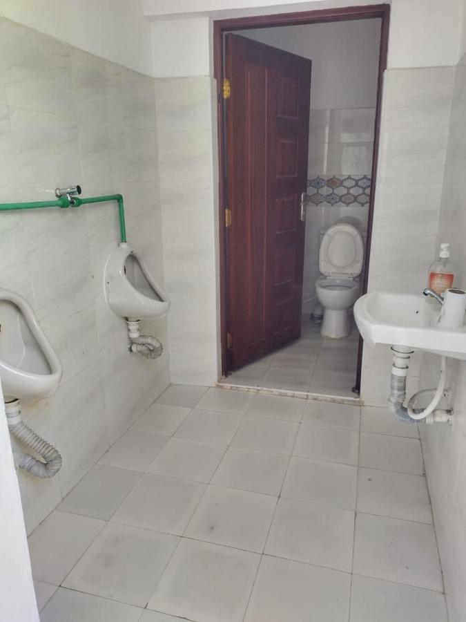 6 Park Retreat Hotel Mombasa Exterior photo