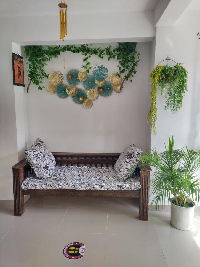 6 Park Retreat Hotel Mombasa Exterior photo